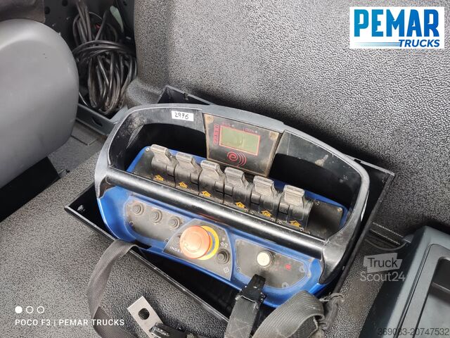 Camión grúa MAN TGS 26.360 6X4 GRUA CAJA FIJA EURO 6