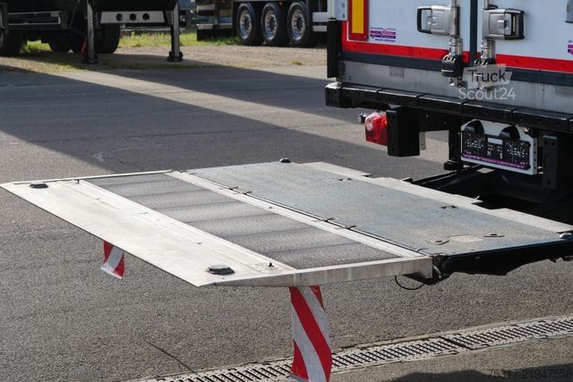 Chladený náves SCHMITZ CARGOBULL SKO 24/TK SLX i 300/DOPPELSTOCK /BLUMEN/LBW 2000