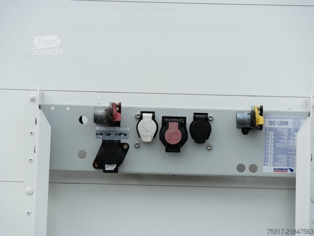 Box-semitrailer SCHMITZ CARGOBULL SKO 24/DOPPELSTOCK /ZURRLEISTE / 2700 mm TOP