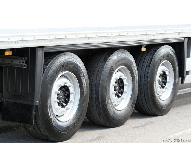 Box-semitrailer SCHMITZ CARGOBULL SKO 24/DOPPELSTOCK /ZURRLEISTE / 2700 mm TOP
