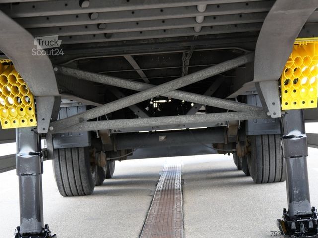 Box-semitrailer SCHMITZ CARGOBULL SKO 24/DOPPELSTOCK /ZURRLEISTE / 2700 mm TOP