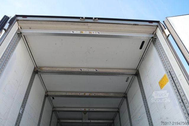 Chladený náves SCHMITZ CARGOBULL SKO 24/TK SLX i 300/DOPPELSTOCK /BLUMEN/LBW 2000