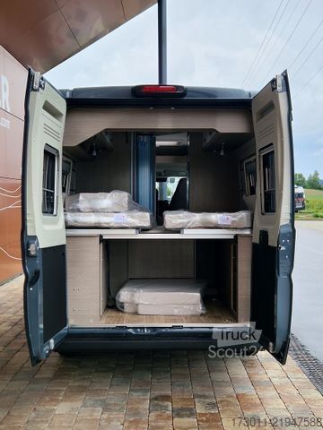 Avtodom PÖSSL Roadcruiser Fiat Automat 180PS Dieselheizung