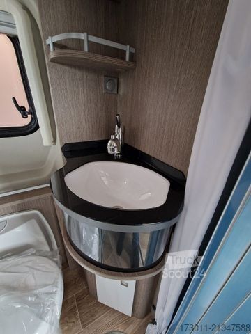 Avtodom PÖSSL Roadcruiser Fiat Automat 180PS Dieselheizung