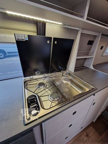 Avtodom PÖSSL Summit Shine 640 Automat Premium