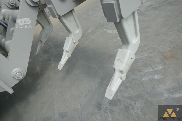 Niveladora Komatsu GD555-5 Ex-army