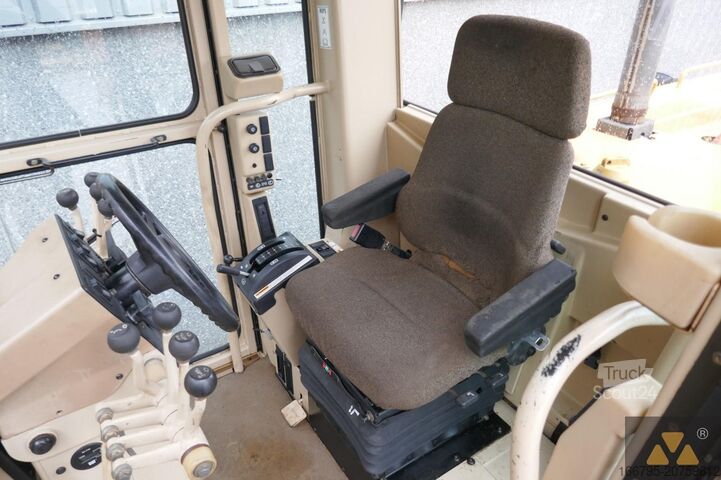 Niveladora Caterpillar 140H Ex-army