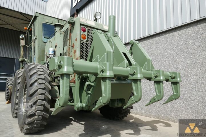 Niveladora Caterpillar 130G Ex-army