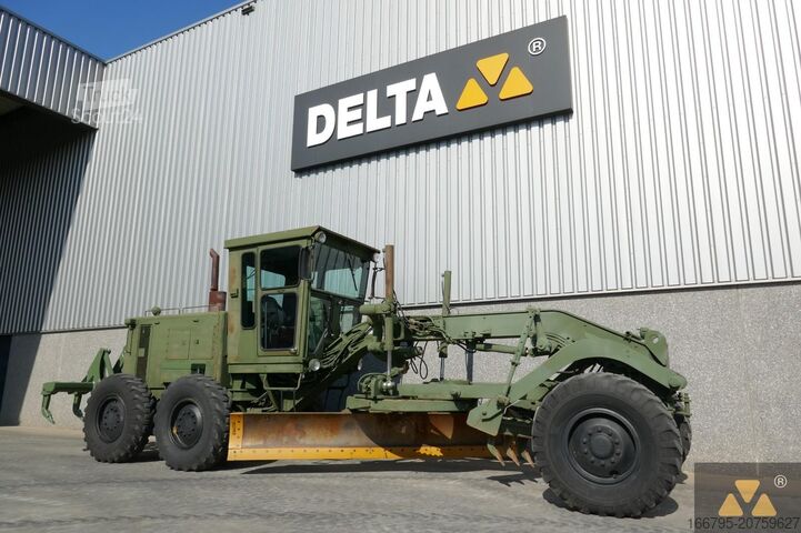 Niveladora Caterpillar 130G Ex-army