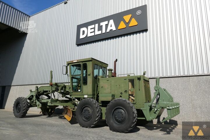 Niveladora Caterpillar 130G Ex-army