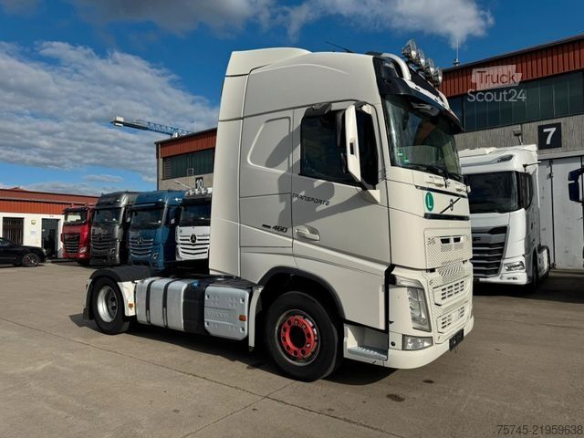 Стандартен влекач VOLVO FH 460 * STANDKLIMA * GLOBETROTTER *