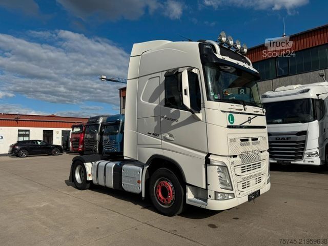 Стандартен влекач VOLVO FH 460 * STANDKLIMA * GLOBETROTTER *