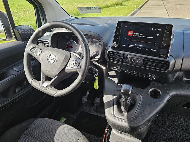 Bőrönd OPEL COMBO 1.5 L1 Navi Airco NAP AC