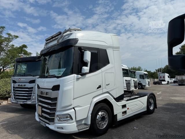 Tracteur routier standard DAF XF 530