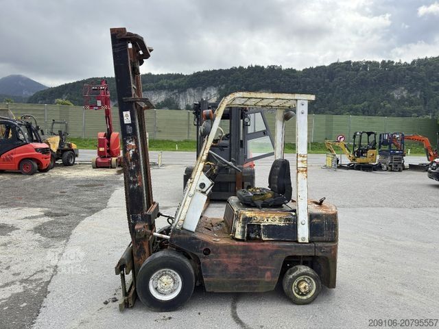 Priekinis krautuvas NISSAN DATSUN F01