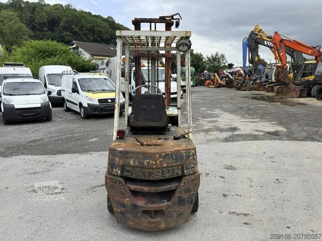 Priekinis krautuvas NISSAN DATSUN F01