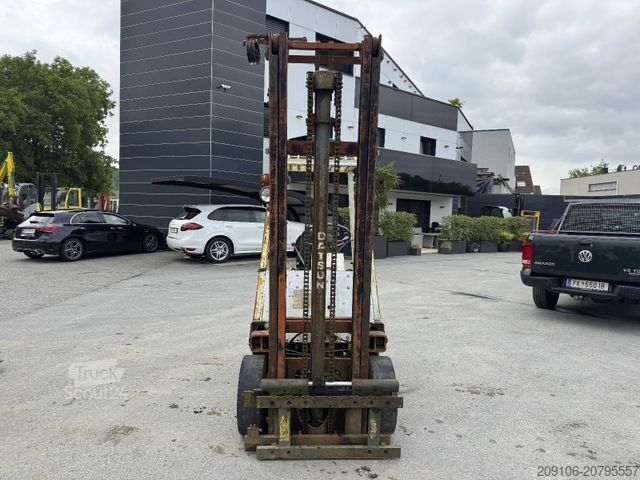 Priekinis krautuvas NISSAN DATSUN F01