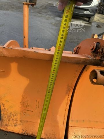 Tovorno vozilo za posebne namene SCHMIDT 2xSchneepflug Schneeschild Schmidt 3 meter