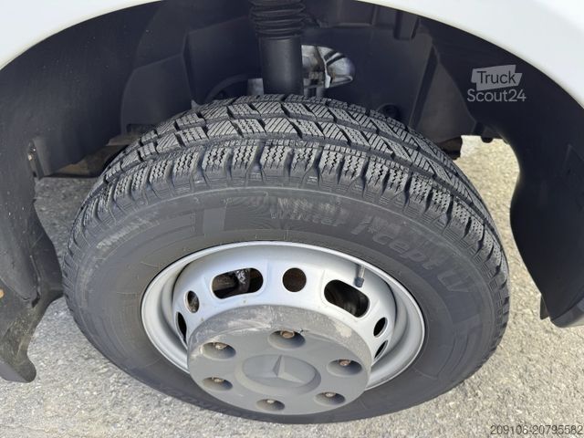 Κλειστό βαν MERCEDES-BENZ Sprinter 515 Koffer LBW 3,5 T