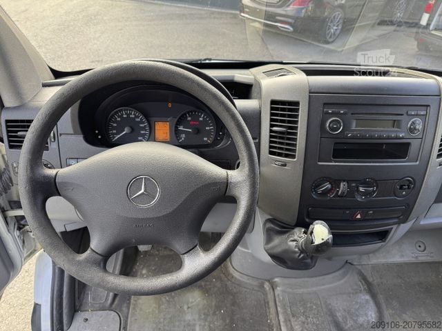 Κλειστό βαν MERCEDES-BENZ Sprinter 515 Koffer LBW 3,5 T