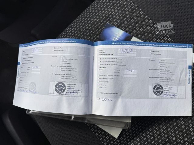 Κλειστό βαν MERCEDES-BENZ Sprinter 515 Koffer LBW 3,5 T