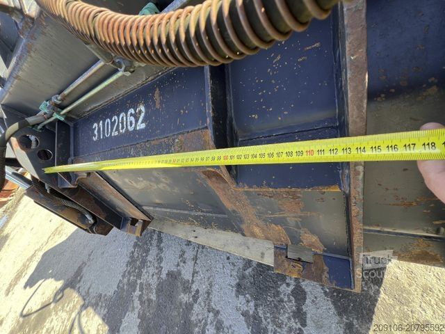 Ratinis krautuvas CATERPILLAR 906 Klappschaufel