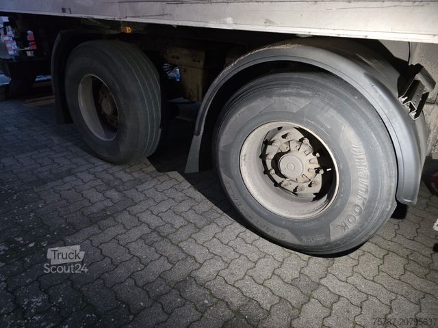 Šaldytuvas puspriekabė SCHMITZ CARGOBULL City Tiefkühler, 2. Achs drehbar, 3 to Ladebordw