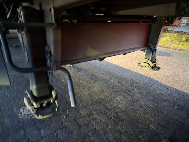 Šaldytuvas puspriekabė SCHMITZ CARGOBULL City Tiefkühler, 2. Achs drehbar, 3 to Ladebordw