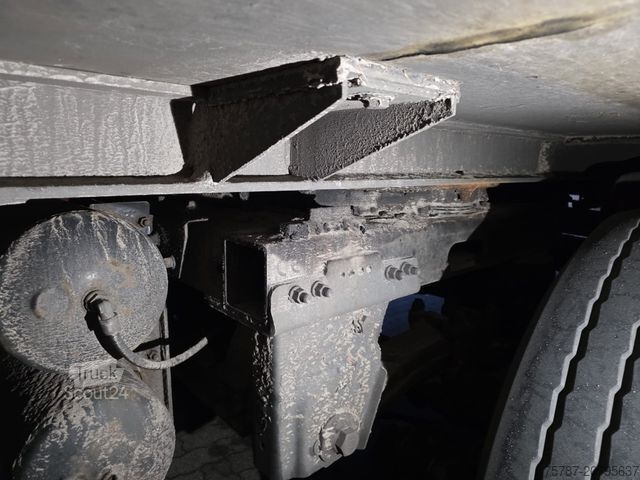 Šaldytuvas puspriekabė SCHMITZ CARGOBULL City Tiefkühler, 2. Achs drehbar, 3 to Ladebordw