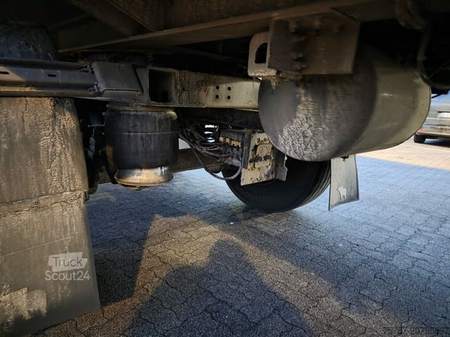 Šaldytuvas puspriekabė SCHMITZ CARGOBULL City Tiefkühler, 2. Achs drehbar, 3 to Ladebordw