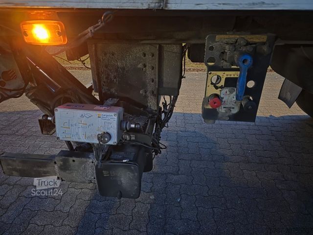 Šaldytuvas puspriekabė SCHMITZ CARGOBULL City Tiefkühler, 2. Achs drehbar, 3 to Ladebordw