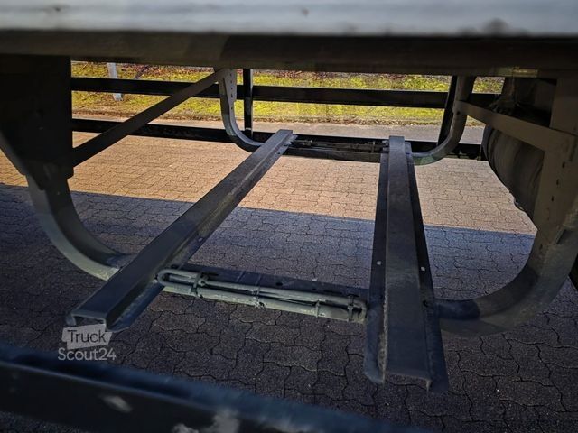 Šaldytuvas puspriekabė SCHMITZ CARGOBULL City Tiefkühler, 2. Achs drehbar, 3 to Ladebordw