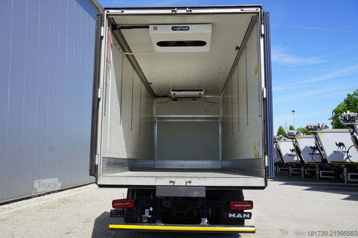 Ledusskapis (režģa furgons) MAN TGX 26.470 6x2 / 80 tho. km!! / 2023