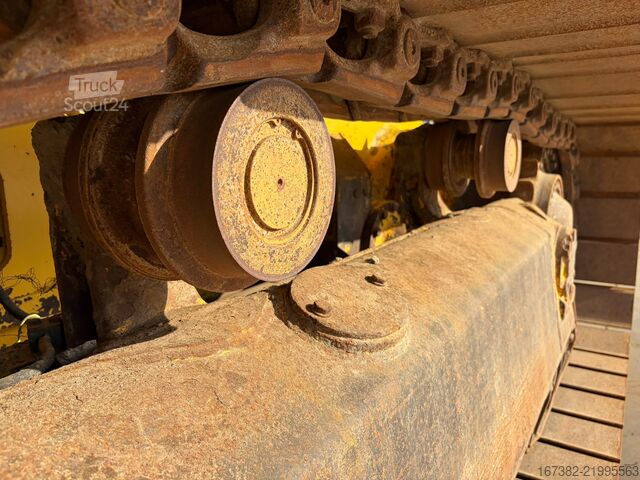 Planiermaschine Komatsu D65PXi-18