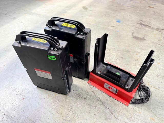 2x akumulátor + nabíječka 2022 Linde MT12 MT15 Linde 48V
