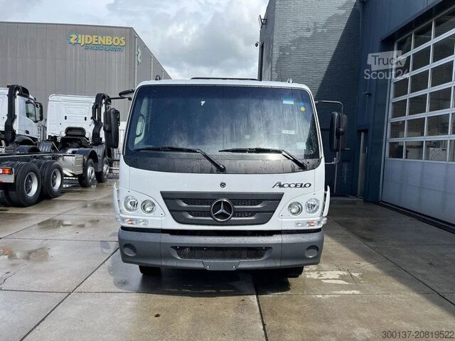 Vehicul de colectare a deșeurilor Mercedes-Benz Accelo 815 4x2 Garbage Compactor (2 units) Acce...