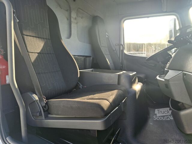 Autocamion cu caroserie tip cutie Mercedes-Benz ATEGO 1221 L - E6