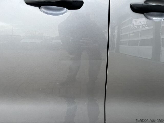 Korkeakattoinen farmari Toyota ProAce 1.5 BlueHDI Worker Marge BTW en BPM vrij...