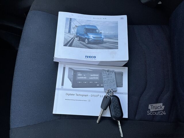 Plateau de chargement Iveco Daily 35C14 2.3 375 Laadklep 500kg Trekhaak 350...