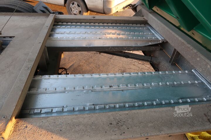 Dreiseitenkipper Anhänger Humbaur HTK 135524 TA-BE