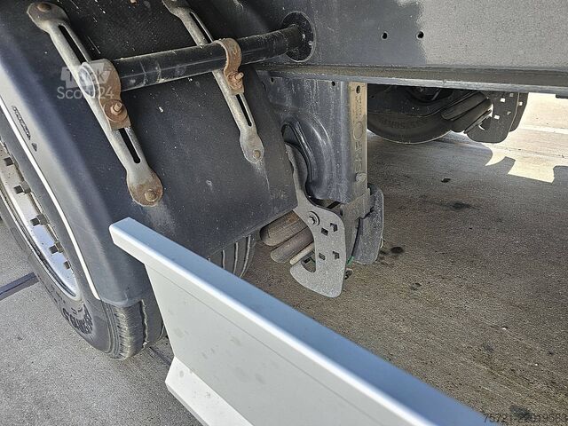 Lonas correderas FLIEGL SDS 390