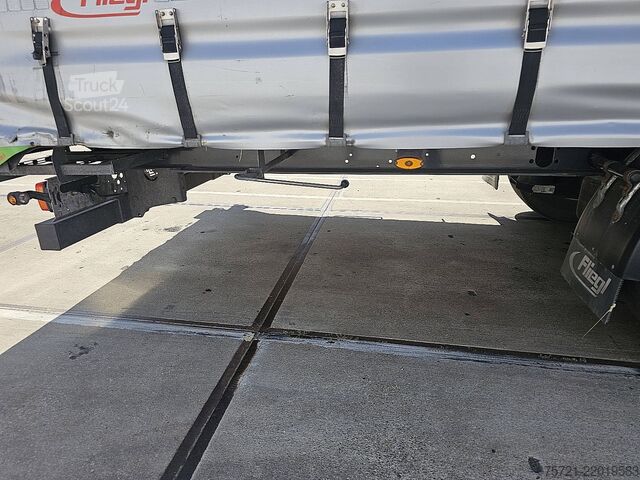 Lonas correderas FLIEGL SDS 390