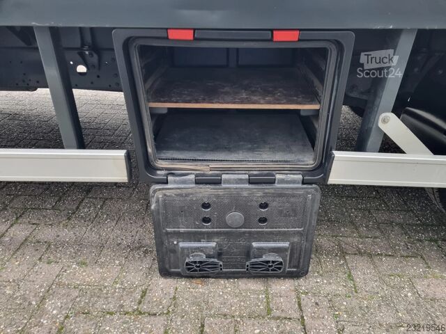 Iveco Daily 65C18 3.0D con caja abierta de 6 m, Euro 6, MMA 6.500 kg Iveco Daily 65C18 3.0D Open Laadbak 6M Euro6 GVW 6500kg