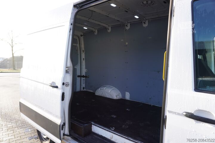 Delivery van Volkswagen Crafter 2.0 TDI 177PK L3H3 - EURO 6 - Airco - C...