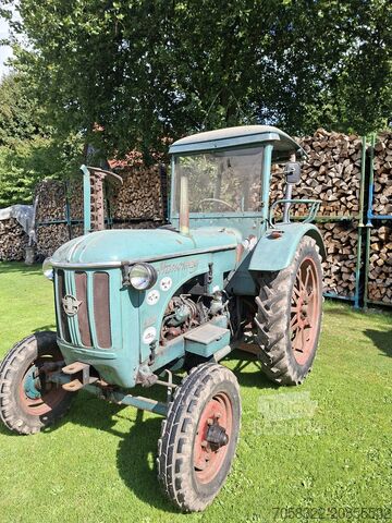 Vintage tractor Hanomag R324