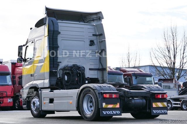 Standard tractor unit VOLVO FH 420 Globetrotter XL-Tank Euro 5