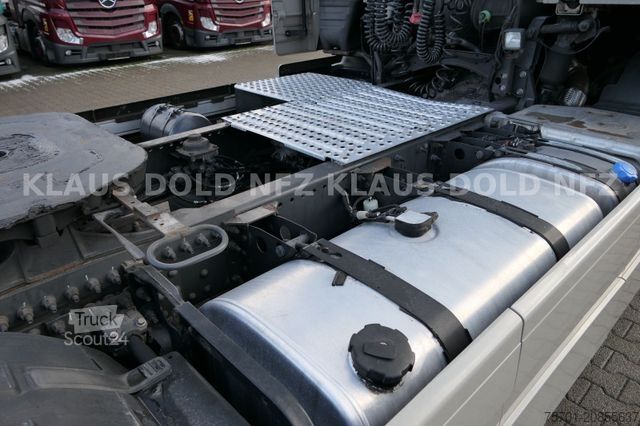 Standard tractor unit VOLVO FH 420 Globetrotter XL-Tank Euro 5