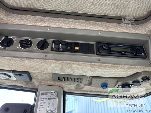 Tractor Fendt 712 VARIO