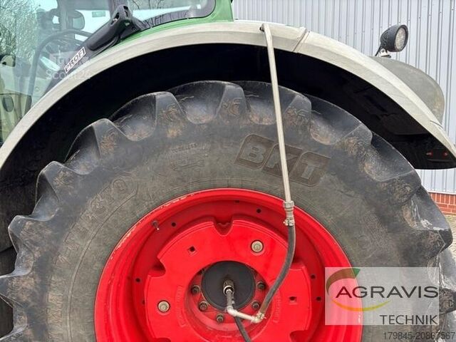 Traktor Fendt 826 VARIO SCR