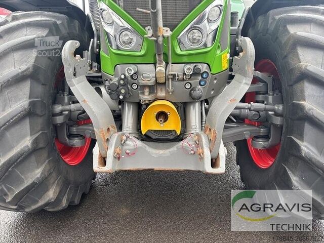 Tractor Fendt 933 VARIO S4 Profi Plus